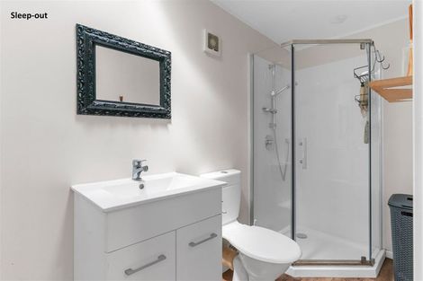 Photo of property in 338 South Road, Waipu, 0582