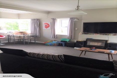 Photo of property in 28 The Quadrant, Miramar, Wellington, 6022