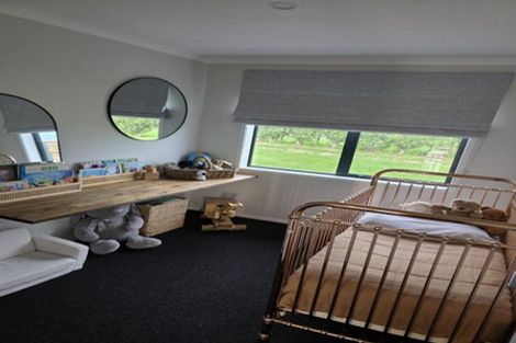 Photo of property in 3 Highland View Drive, Tokomaru, Palmerston North, 4474