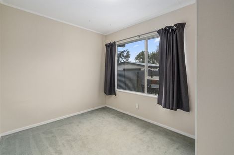 Photo of property in 17 Bendigo Street, Cloverlea, Palmerston North, 4412