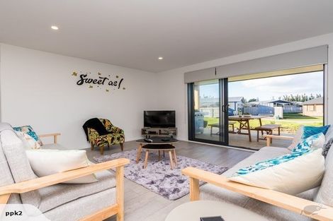 Photo of property in 10 Halyard Way, Mangawhai, 0505