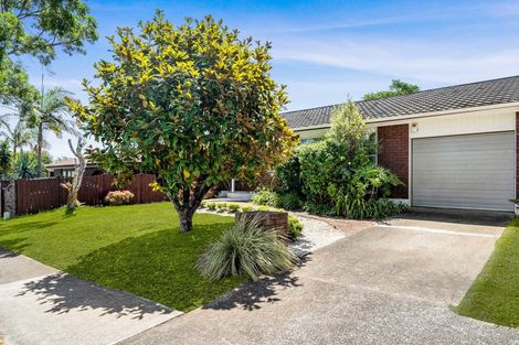 Photo of property in 2/80 Sunderlands Road, Bucklands Beach, Auckland, 2012