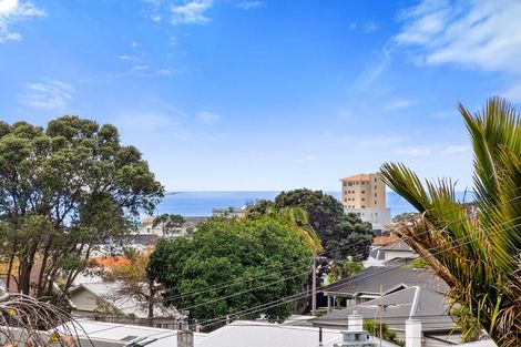 Photo of property in 103 Fulford Street, New Plymouth, 4310