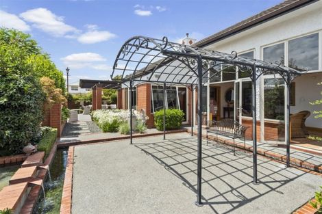 Photo of property in 20 Fernwater Place, Flagstaff, Hamilton, 3210