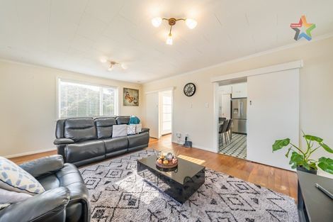 Photo of property in 20 Titiro Moana Road, Korokoro, Lower Hutt, 5012