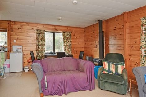 Photo of property in 33 Fisher Place, Carterton, 5713