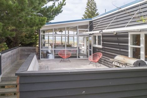 Photo of property in 81 Blue Pacific Parade, Riversdale Beach, Masterton, 5872