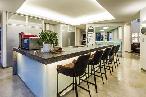 Photo of property in 39 Kitchener Road, Takapuna, Auckland, 0620