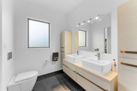 Photo of property in 68 Mcgiven Drive, Ridgewood, New Plymouth, 4371