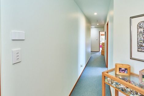 Photo of property in 18a Harvey Road, Bluff Hill, Napier, 4110