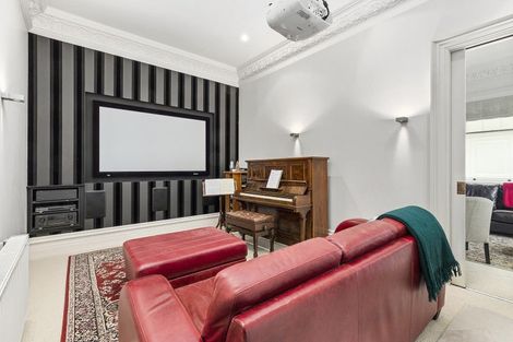 Photo of property in 25 Brougham Street, Mount Victoria, Wellington, 6011