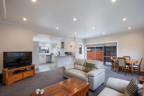 Photo of property in 52a Mako Mako Road, Levin, 5510