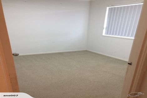 Photo of property in 1/1 Wattle Street, New Lynn, Auckland, 0600