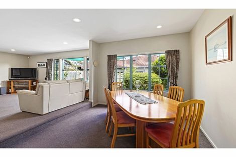 Photo of property in 127a Browns Bay Road, Browns Bay, Auckland, 0630