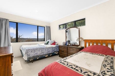 Photo of property in 132 Redoubt Road, Goodwood Heights, Auckland, 2105