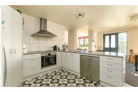 Photo of property in 240 Talbot Street, Geraldine, 7930