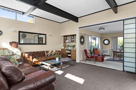 Photo of property in 14 D'arcy Place, Taradale, Napier, 4112