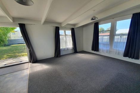 Photo of property in 31 Dahlia Street, Palmerston North, 4410
