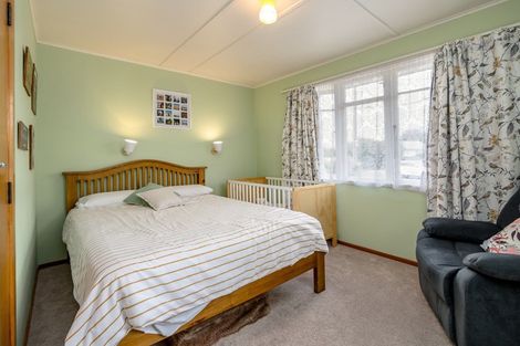 Photo of property in 27 Wavell Crescent, Lansdowne, Masterton, 5810