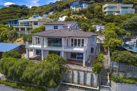 Photo of property in 19 Paremata Drive, Paremata, Porirua, 5024