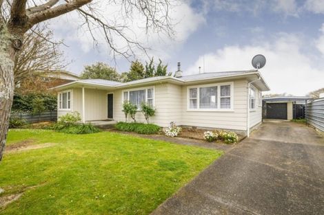Photo of property in 3 Abraham Crescent, Milson, Palmerston North, 4414