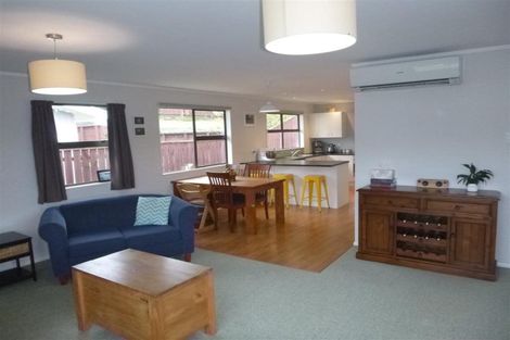 Photo of property in 86 Field Street, Silverstream, Upper Hutt, 5019