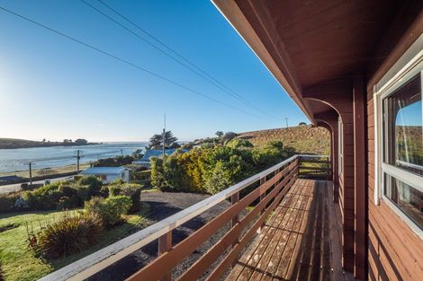 Photo of property in 20 Moturata Road, Taieri Beach, Taieri Mouth, 9091
