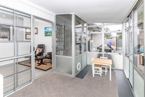 Photo of property in 16 Glen Lynne Avenue, Queenwood, Hamilton, 3210