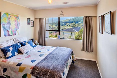 Photo of property in 16 Saint Aidans Way, Tawa, Wellington, 5028