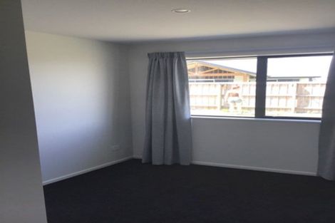 Photo of property in 31 Kingfisher Avenue, Amberley, 7410