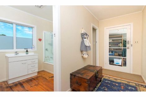 Photo of property in 42 Cemetery Road, Pollok, Waiuku, 2684