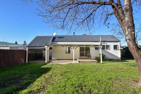 Photo of property in 16 Kupe Drive, Carterton, 5713