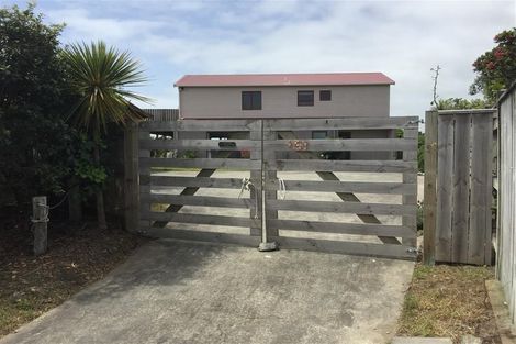 Photo of property in 151 Field Way, Waikanae Beach, Waikanae, 5036