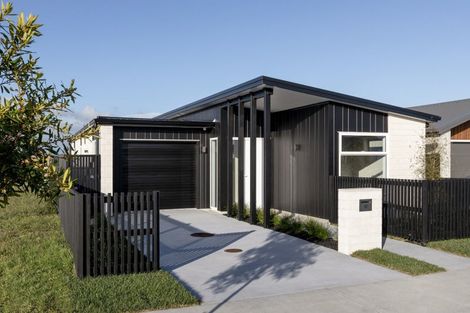 Photo of property in 60 Empire Crescent, Papamoa, 3118