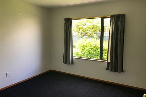 Photo of property in 16 Buckleys Road, Rangiora, 7400