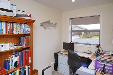 Photo of property in 19 Sutherland Drive, Kaiapoi, 7630