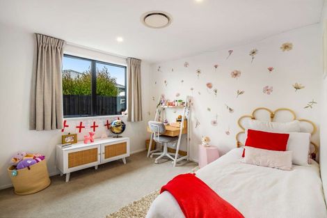 Photo of property in 10 Lewis Crescent, Rolleston, 7614