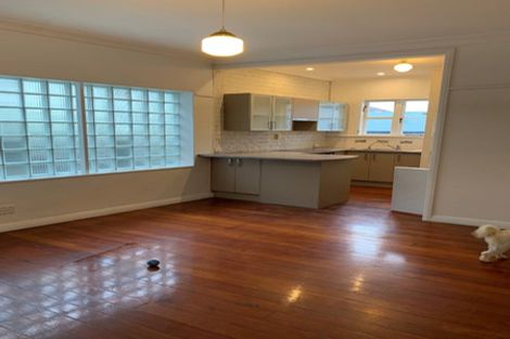 Photo of property in 1/64 Victoria Road, Devonport, Auckland, 0624