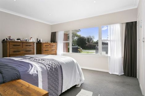 Photo of property in 322 Shakespeare Street, Leamington, Cambridge, 3432