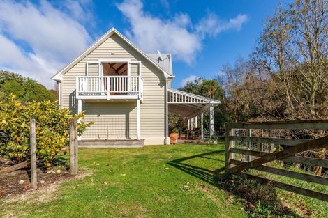 Photo of property in 8 Ramsay Drive, Acacia Bay, Taupo, 3385