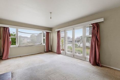 Photo of property in 15 Rowan Avenue, Aranui, Christchurch, 8061