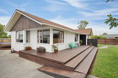 Photo of property in 2 Bush Street, Rangiora, 7400