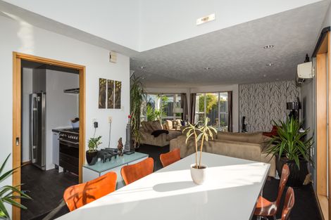 Photo of property in 1a Dulles Place, Papanui, Christchurch, 8053