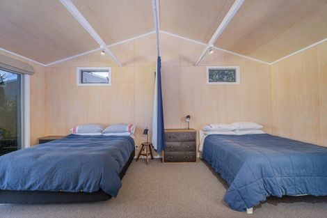 Photo of property in 40 Hardy Place, Cooks Beach, Whitianga, 3591