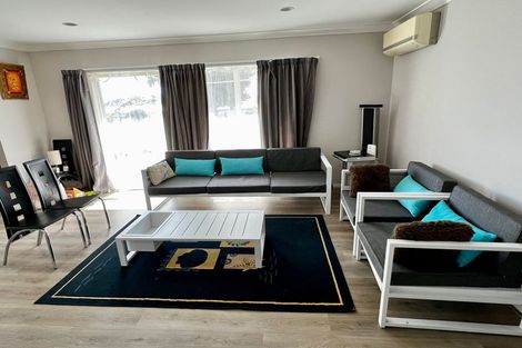 Photo of property in 2/3 Frost Road, Mount Roskill, Auckland, 1041