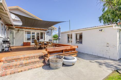 Photo of property in 14 Holyrood Terrace, Waipukurau, 4200
