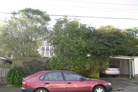 Photo of property in 2 Newcombe Crescent, Karori, Wellington, 6012