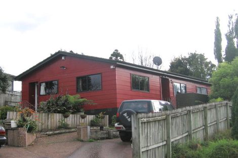 Photo of property in 8 Lowell Place, Massey, Auckland, 0614