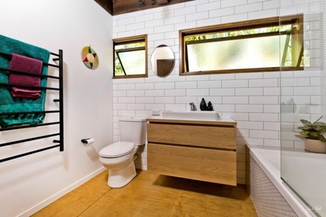 Photo of property in 38 Waitea Road, Muriwai, Waimauku, 0881