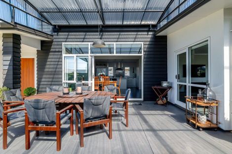 Photo of property in 2 Morocco Terrace, Kelvin Grove, Palmerston North, 4414